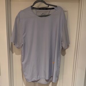 Nike Men's Light Gray Shirt